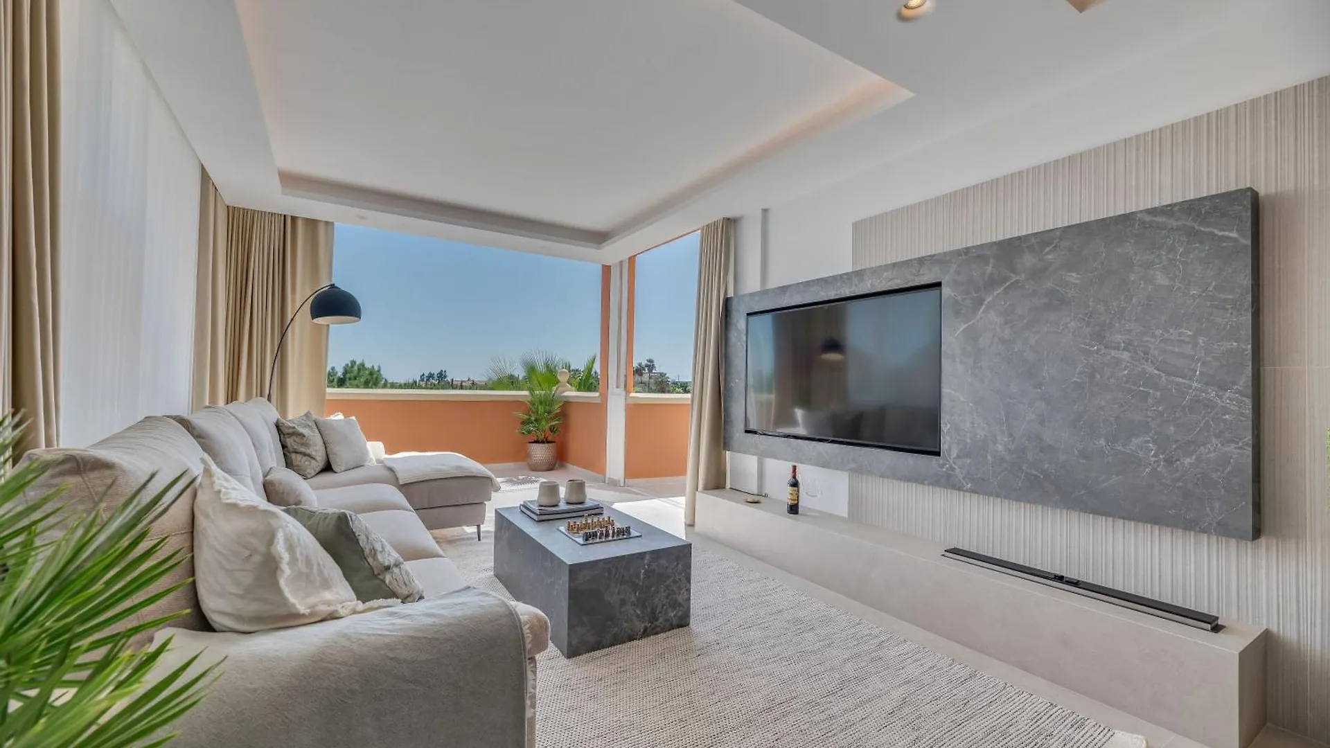 아파트 Luxury 3 Bdrm Apt With Private Pool And Stunning Sea Views 마르베야