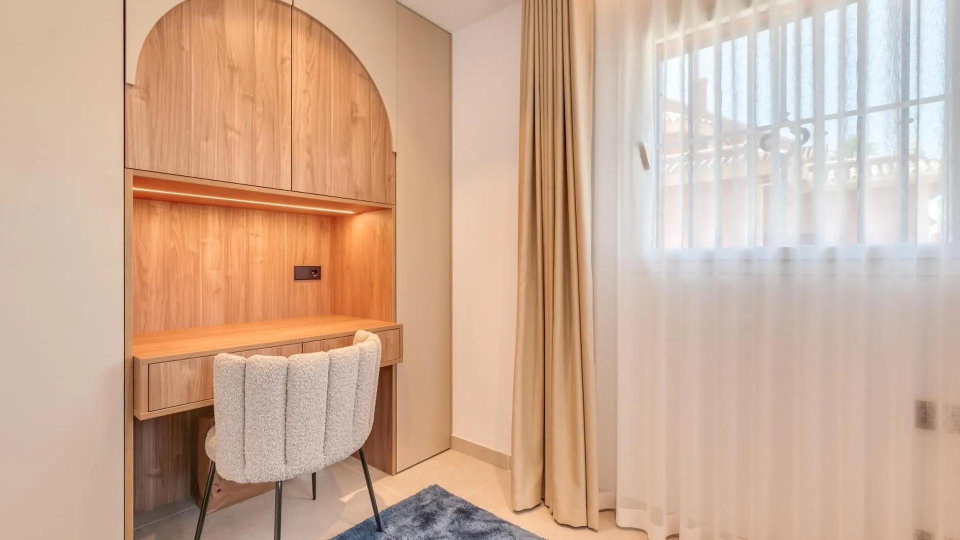 아파트 Luxury 3 Bdrm Apt With Private Pool And Stunning Sea Views 마르베야 스페인